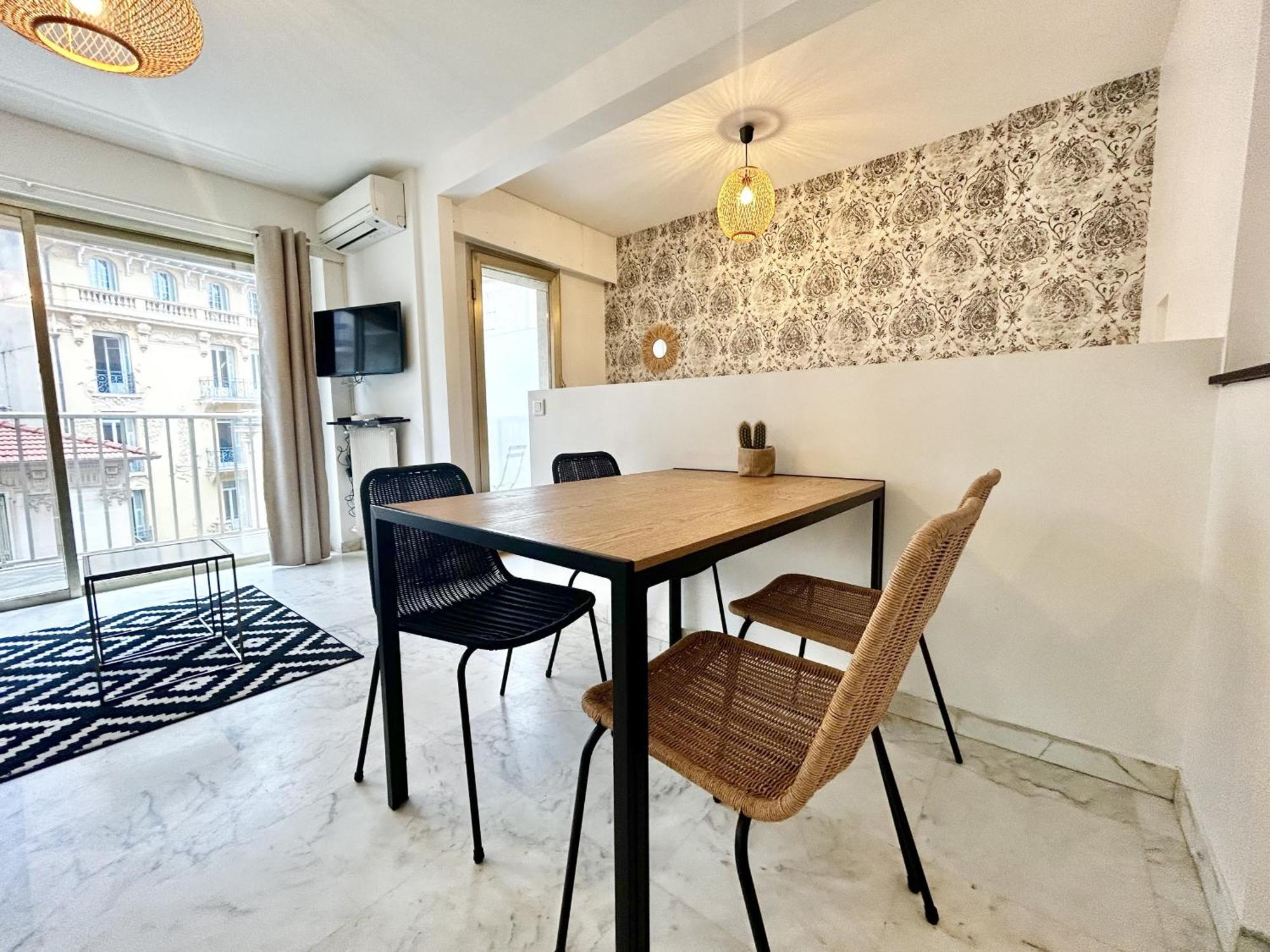 Aparthotel Riviera - Nice Carre D'Or - Large Studio Ac Terrasse - Tres Calme - Balcon Berlioz 2 Exterior foto